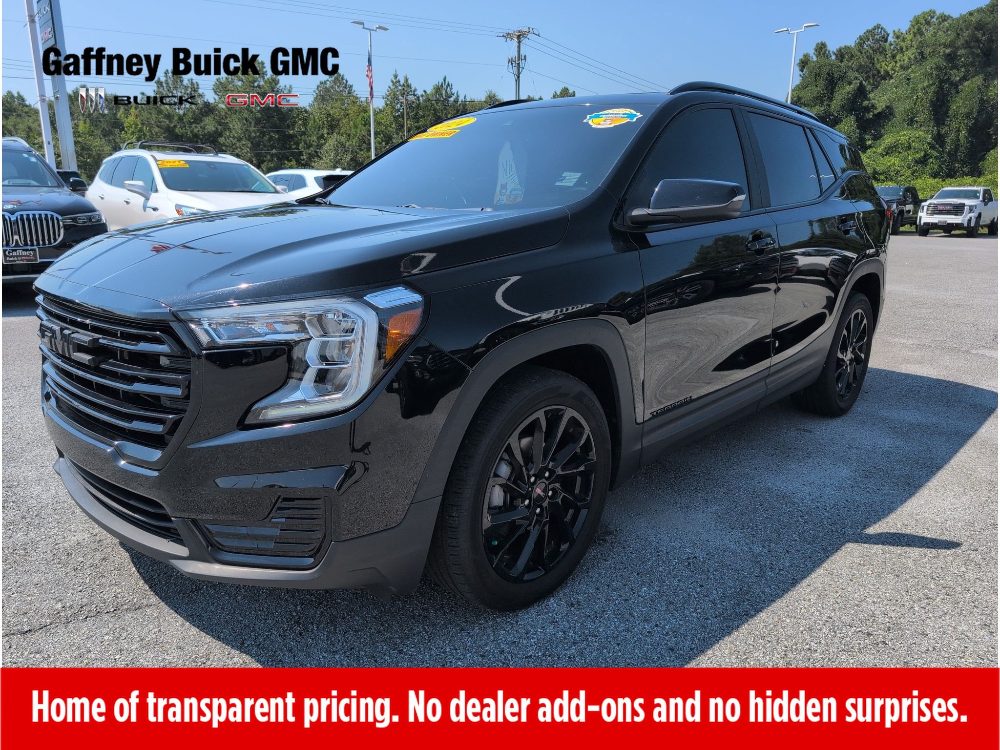 Used 2024 GMC Terrain SLE w/ Driver Convenience Package