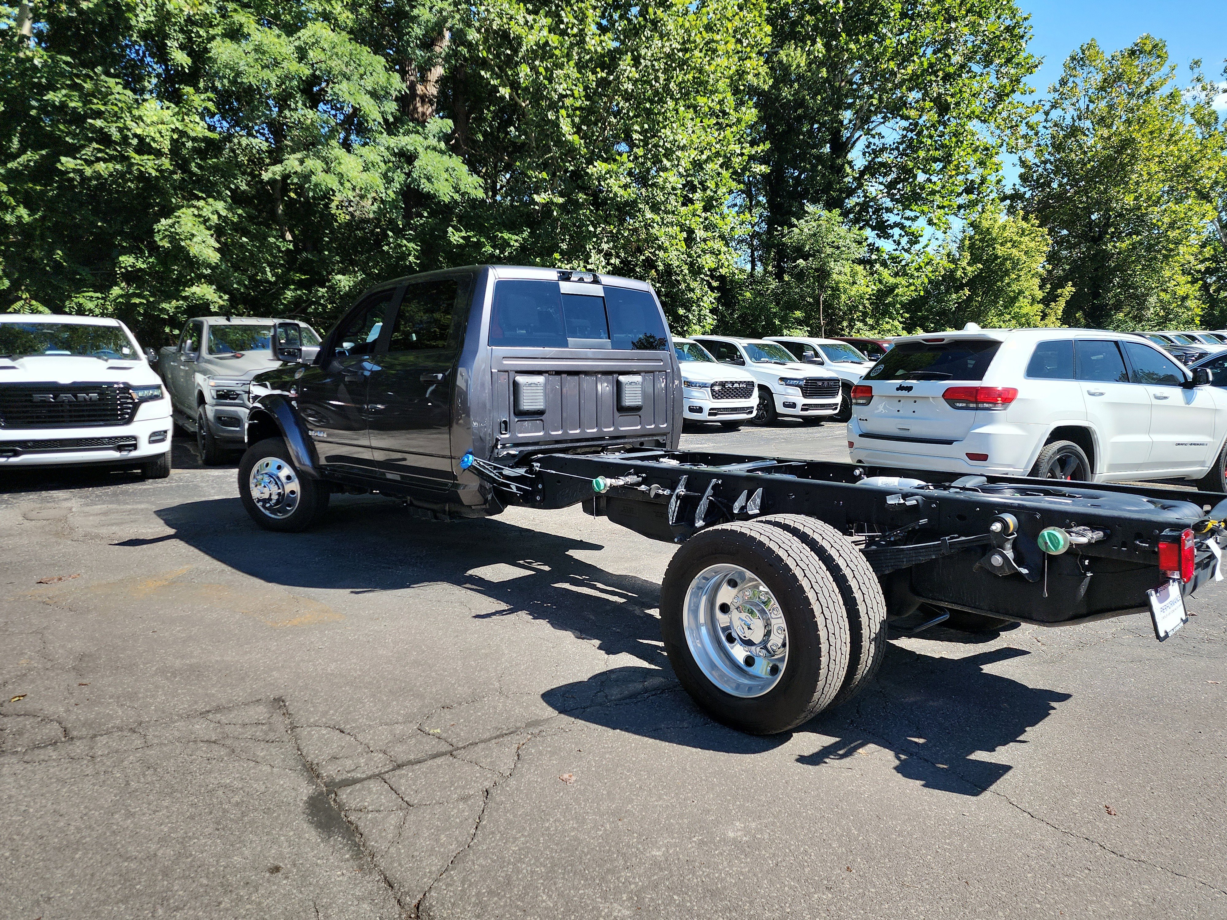 2026 RAM 5500 4x4 Crew Cab