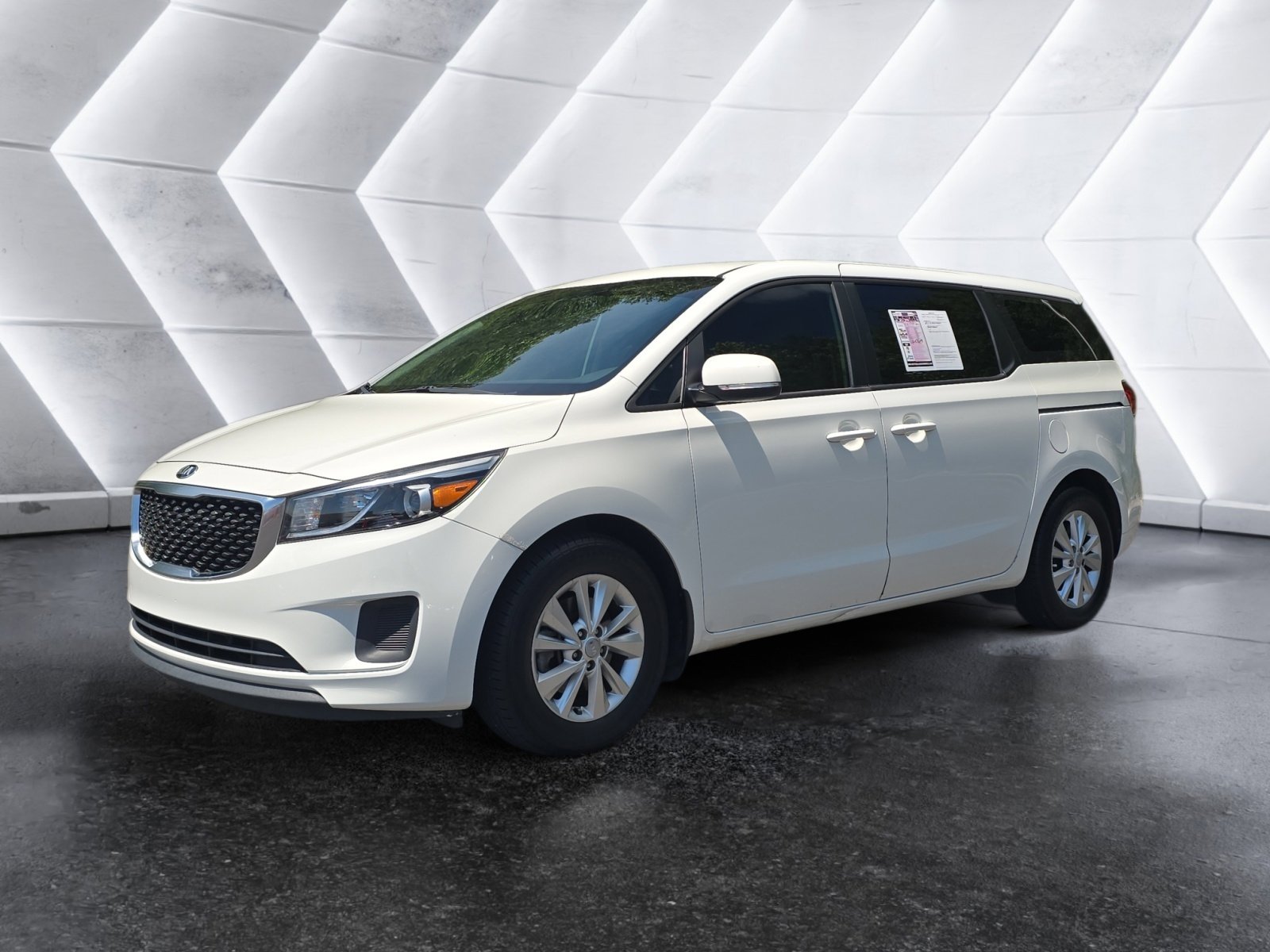 Used 2018 Kia Sedona L