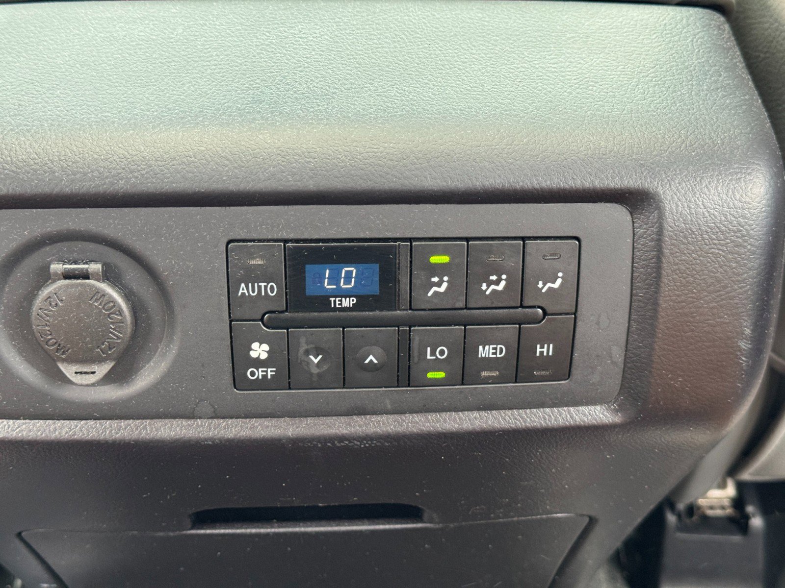 2016 Toyota Sequoia SR5