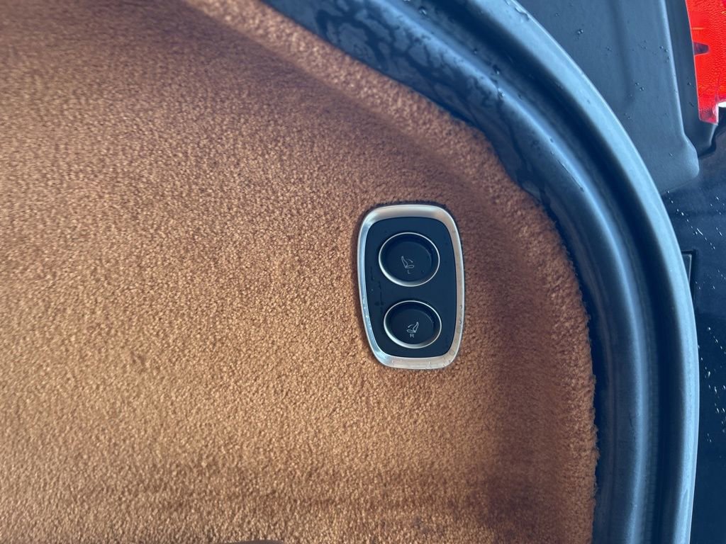 2023 Aston Martin DBX