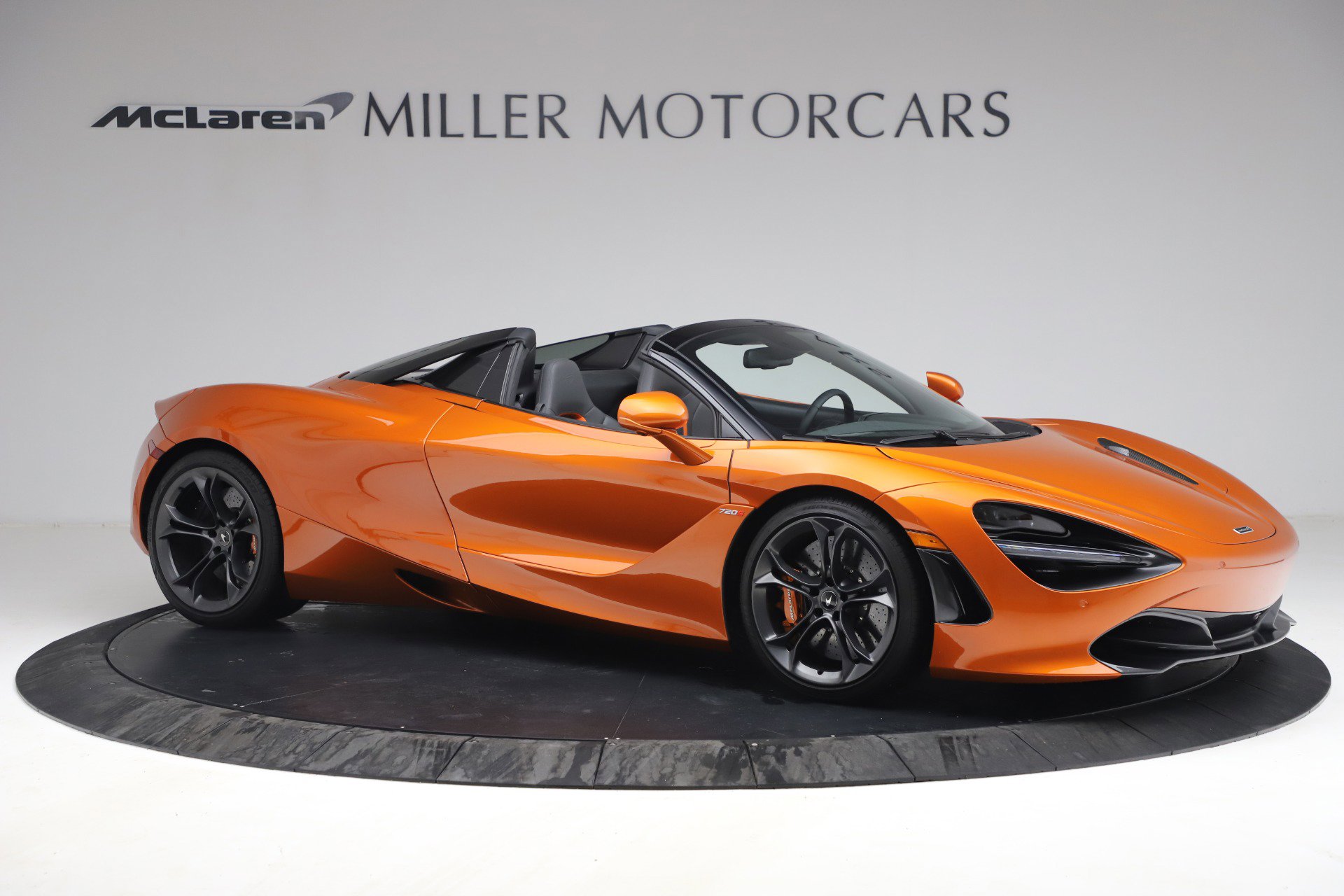 Used 2020 McLaren 720S Spider photo 10