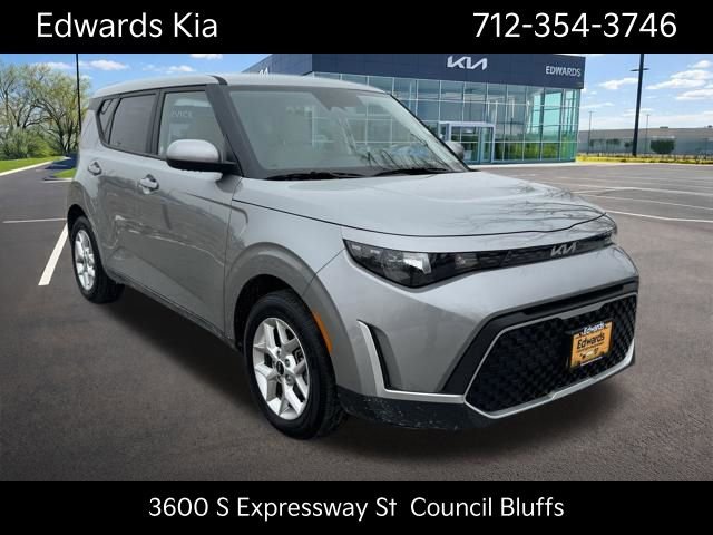 Used 2025 Kia Soul LX