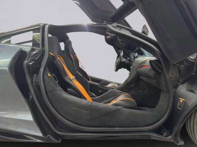 Used 2018 McLaren 720S Performance photo 59