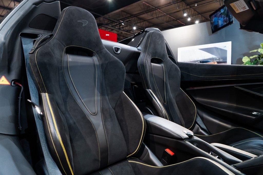 Used 2022 McLaren 720S Spider photo 26
