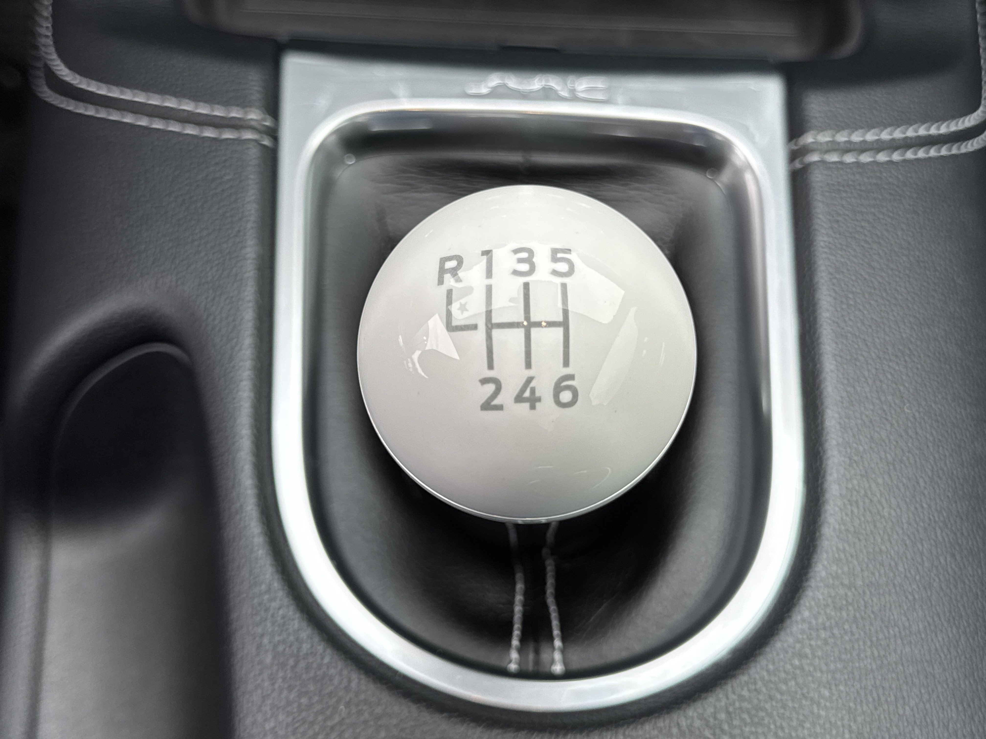 2022 Ford Mustang Mach 1