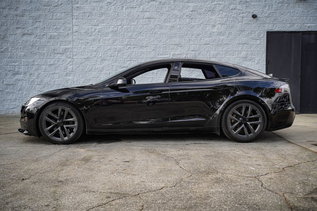 2022 Tesla Model S Plaid