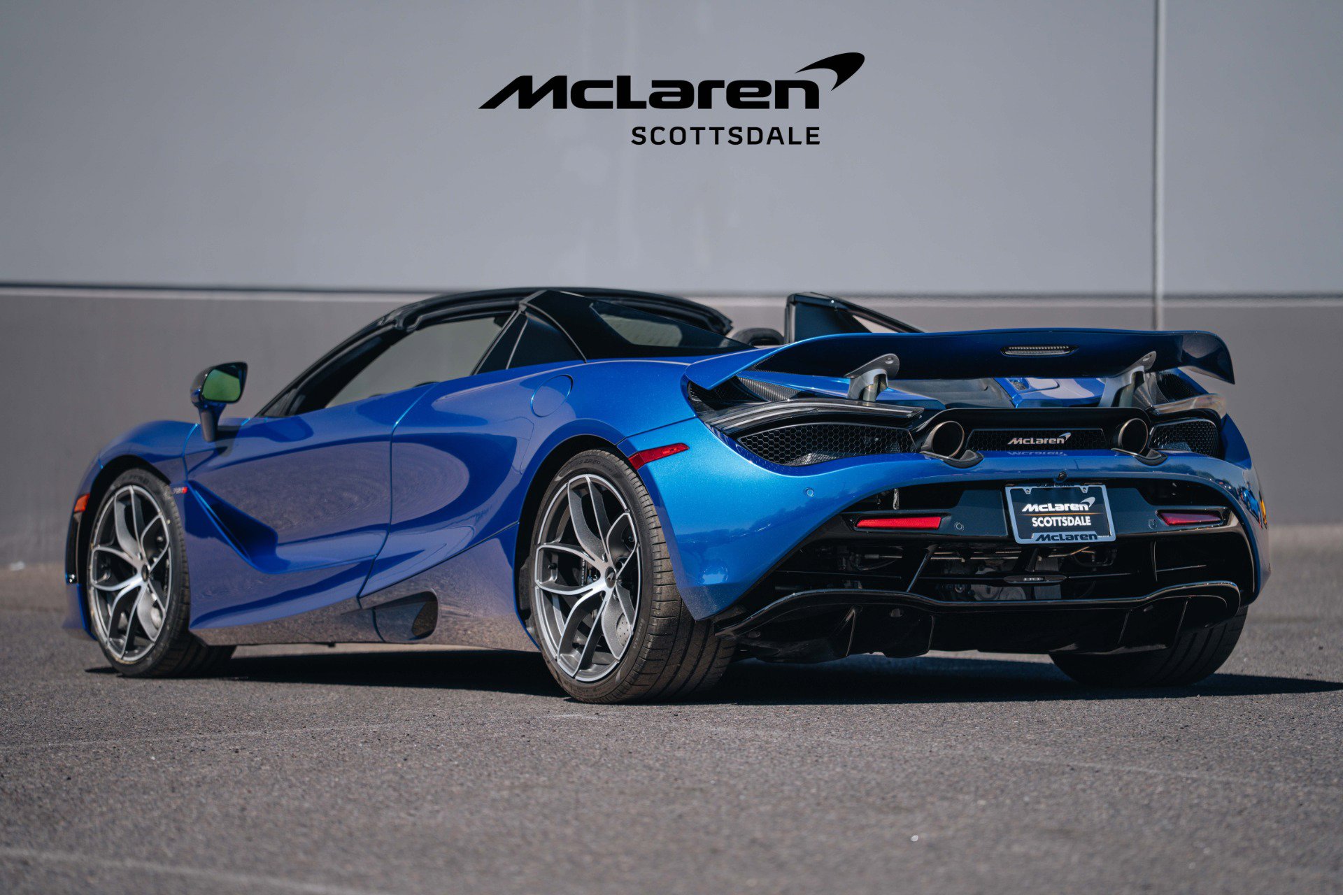 Used 2022 McLaren 720S Luxury photo 7