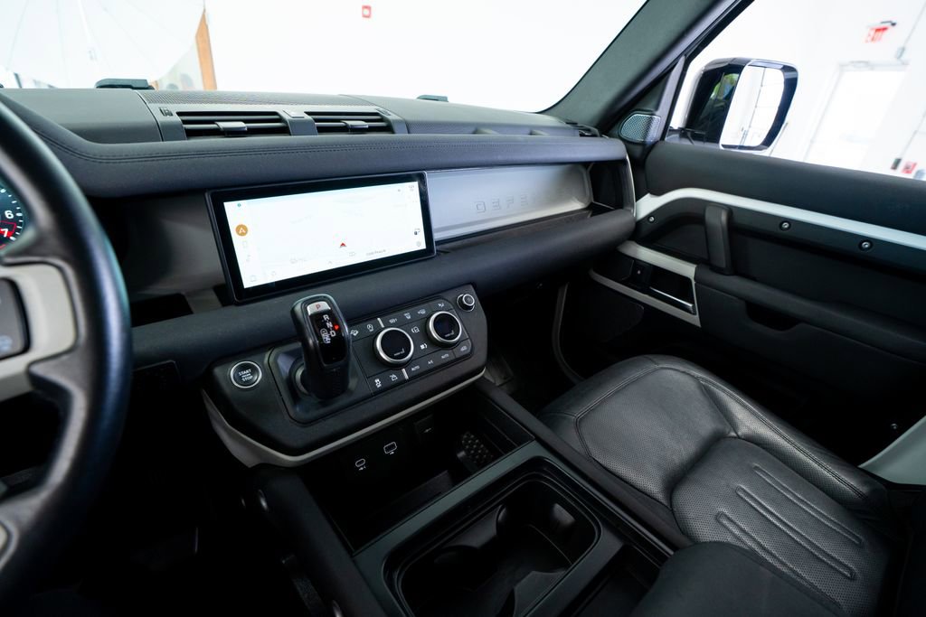 2022 Land Rover Defender 90 S