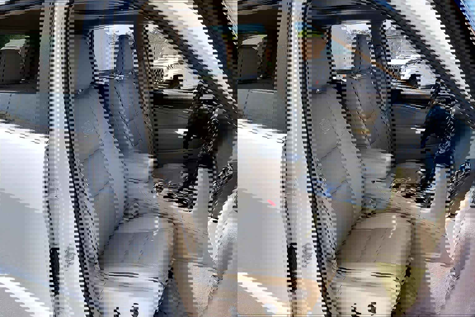 2020 Jeep Grand Cherokee Overland