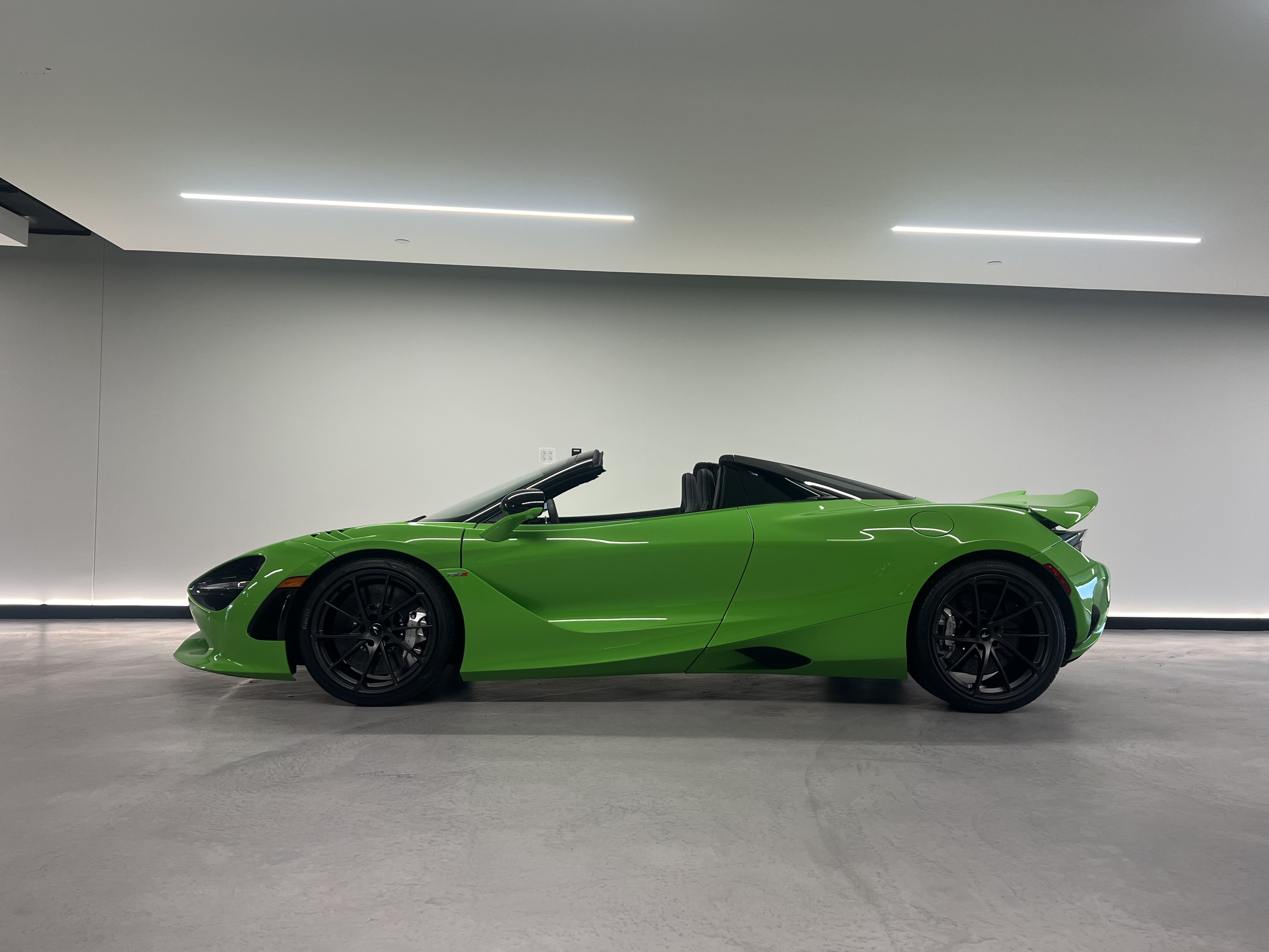 New 2027 McLaren 750S Spider 1