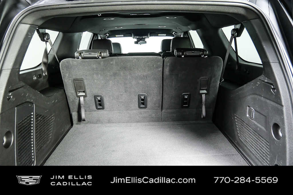 2025 Chevrolet Suburban LT