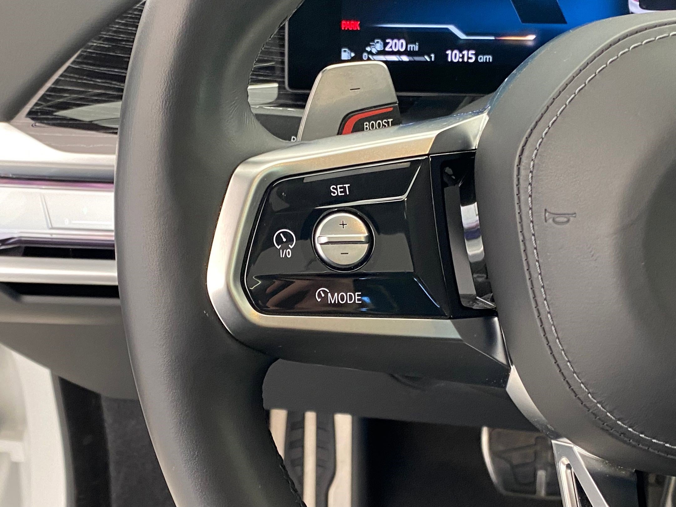 2024 BMW 750e xDrive