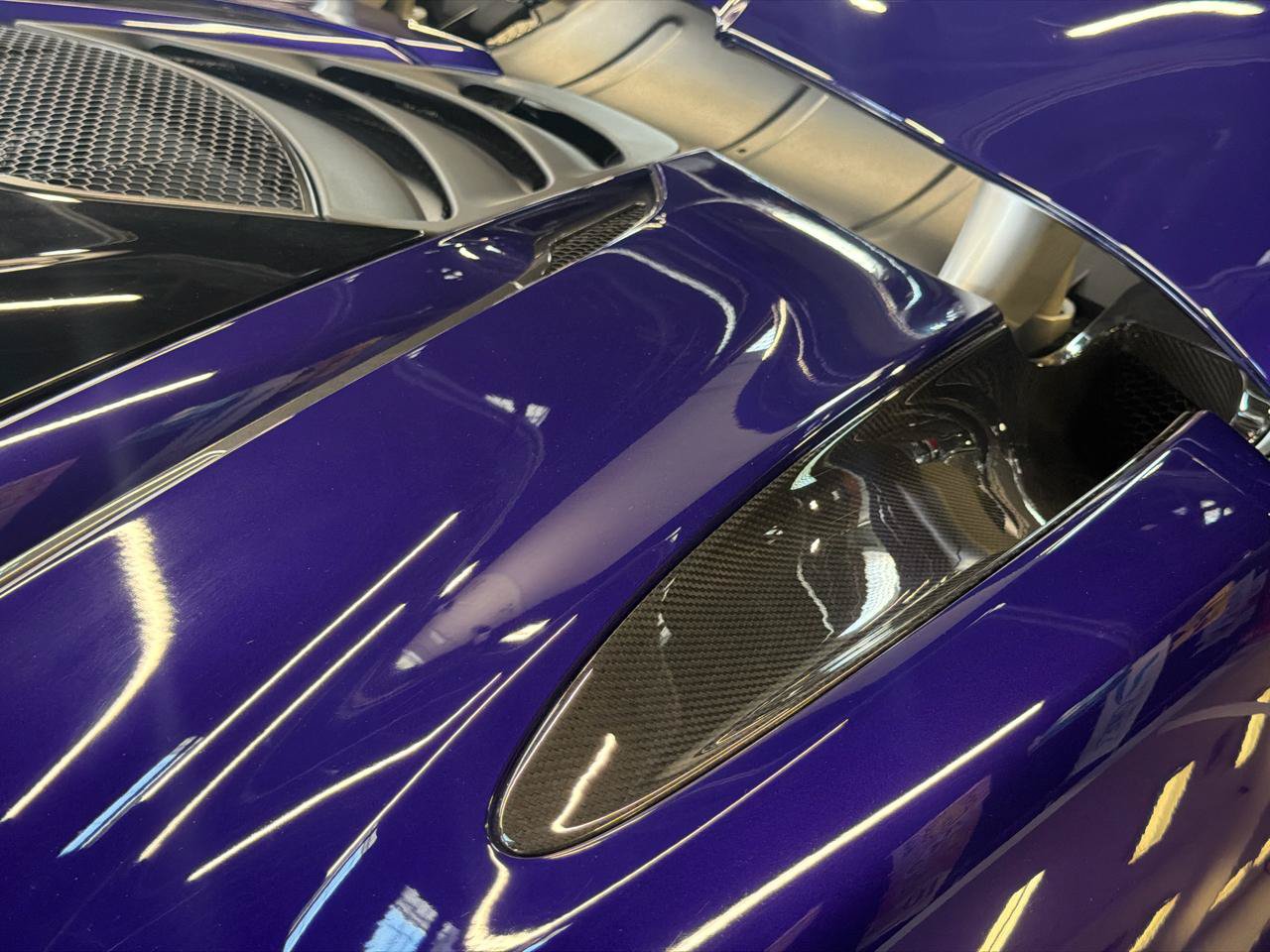 Used 2018 McLaren 720S photo 25