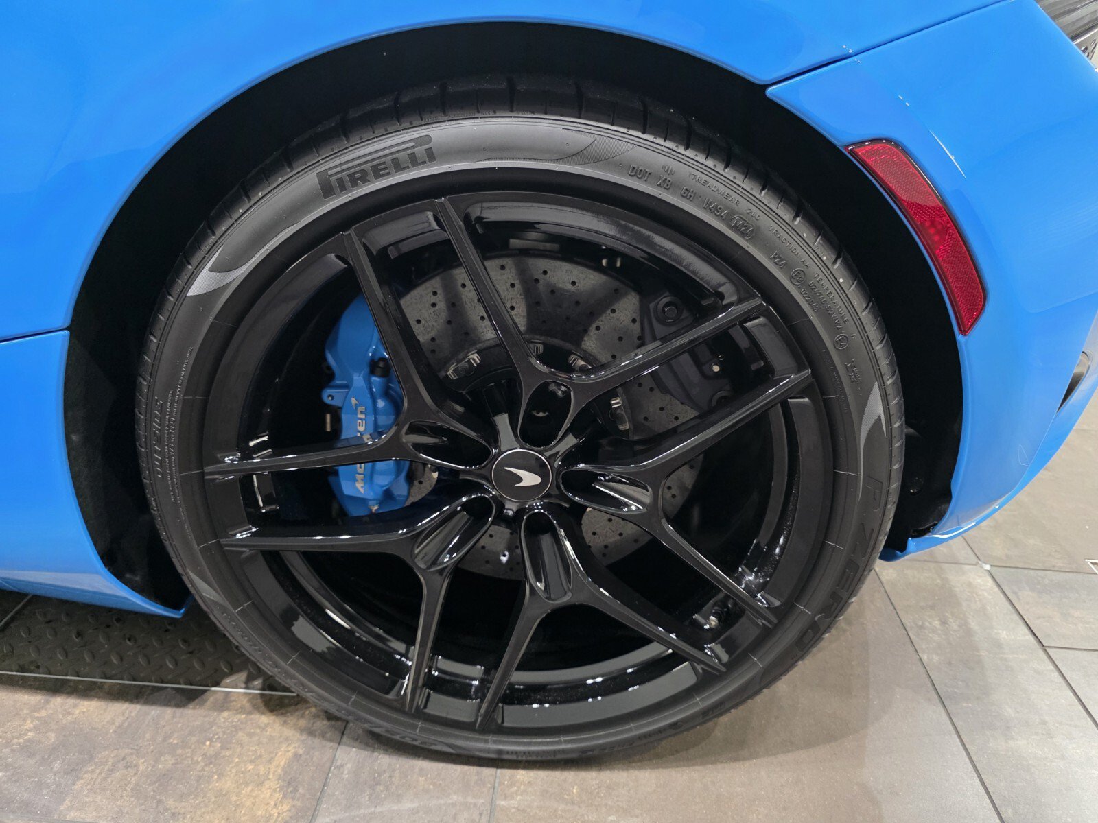 Used 2024 McLaren 750S Spider photo 21