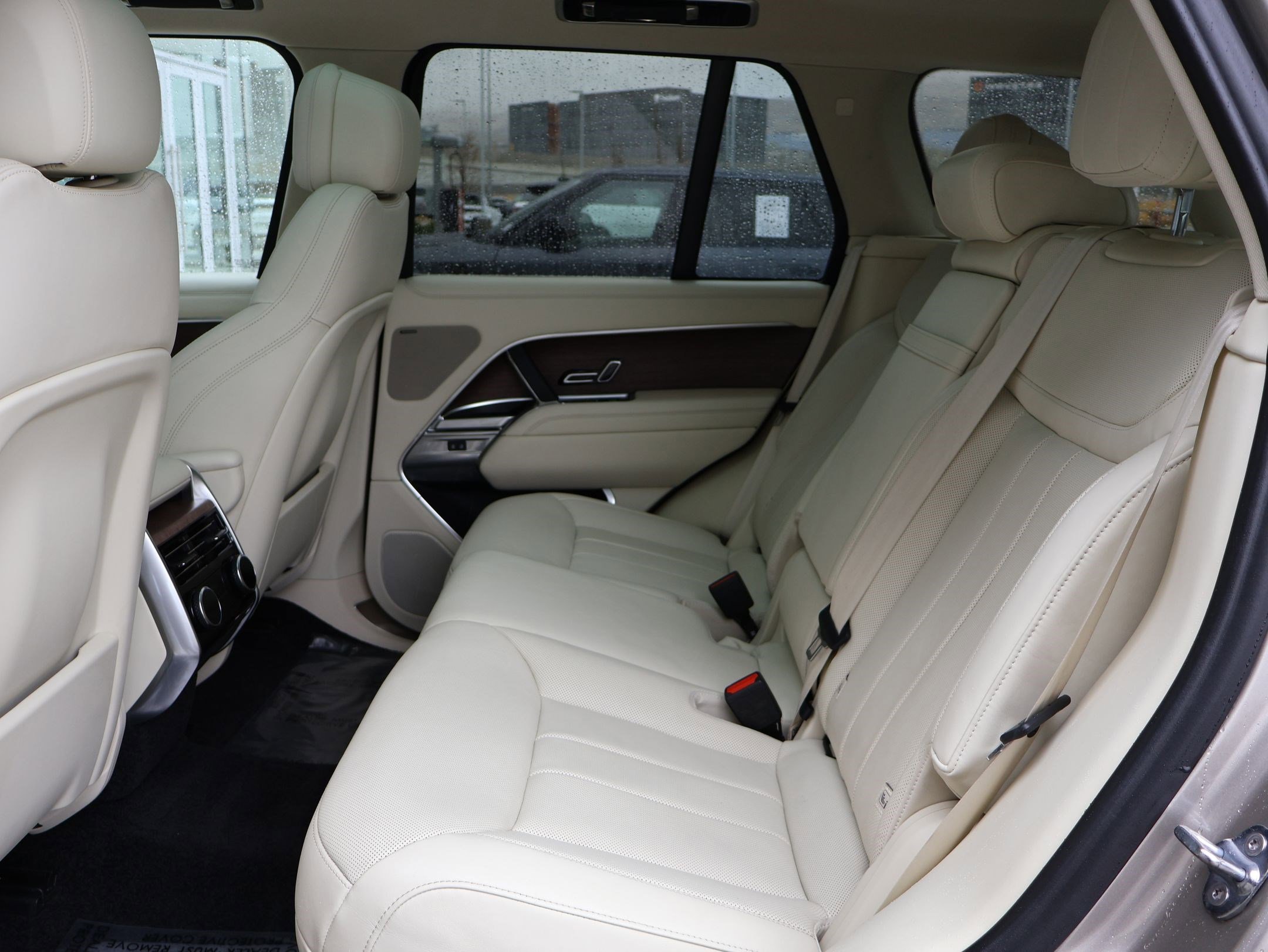 2023 Land Rover Range Rover SE