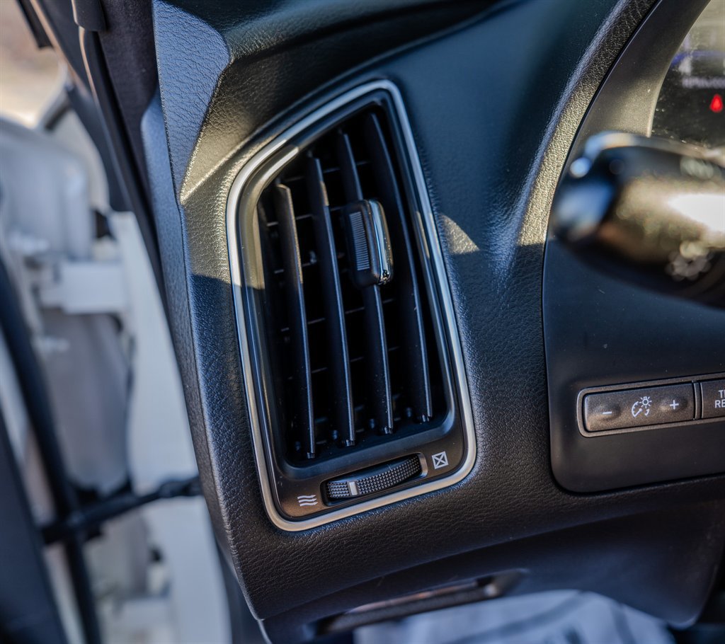 2017 INFINITI Q60 3.0t