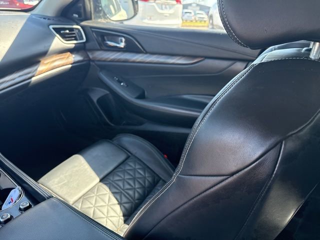 2017 Nissan Maxima Platinum