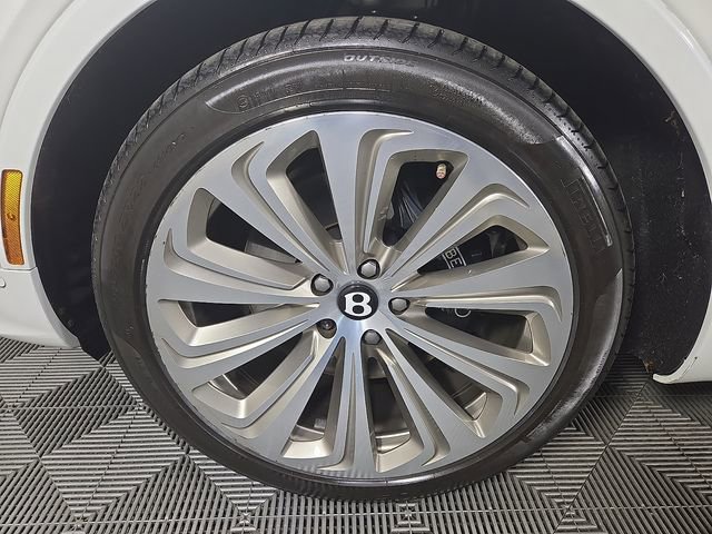 2023 Bentley Bentayga Plug-In Hybrid