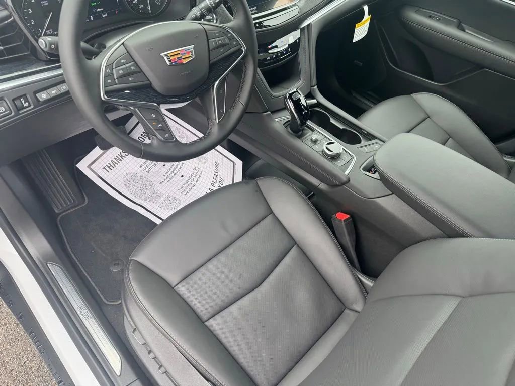 2026 Cadillac XT5 Premium Luxury