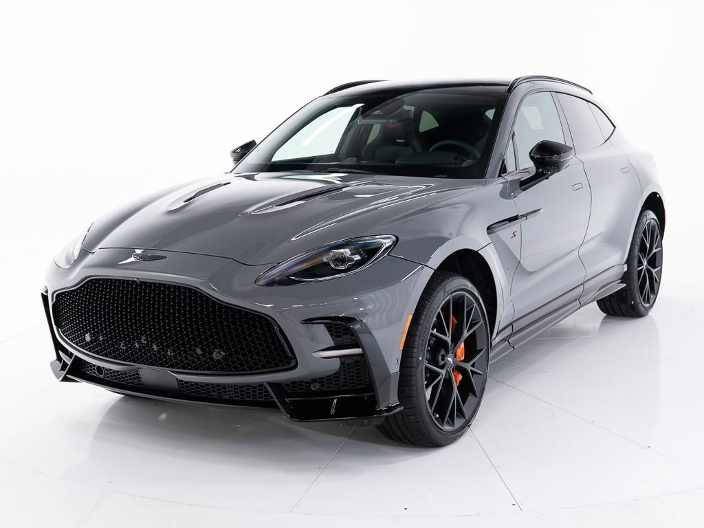New 2026 Aston Martin DBX 707