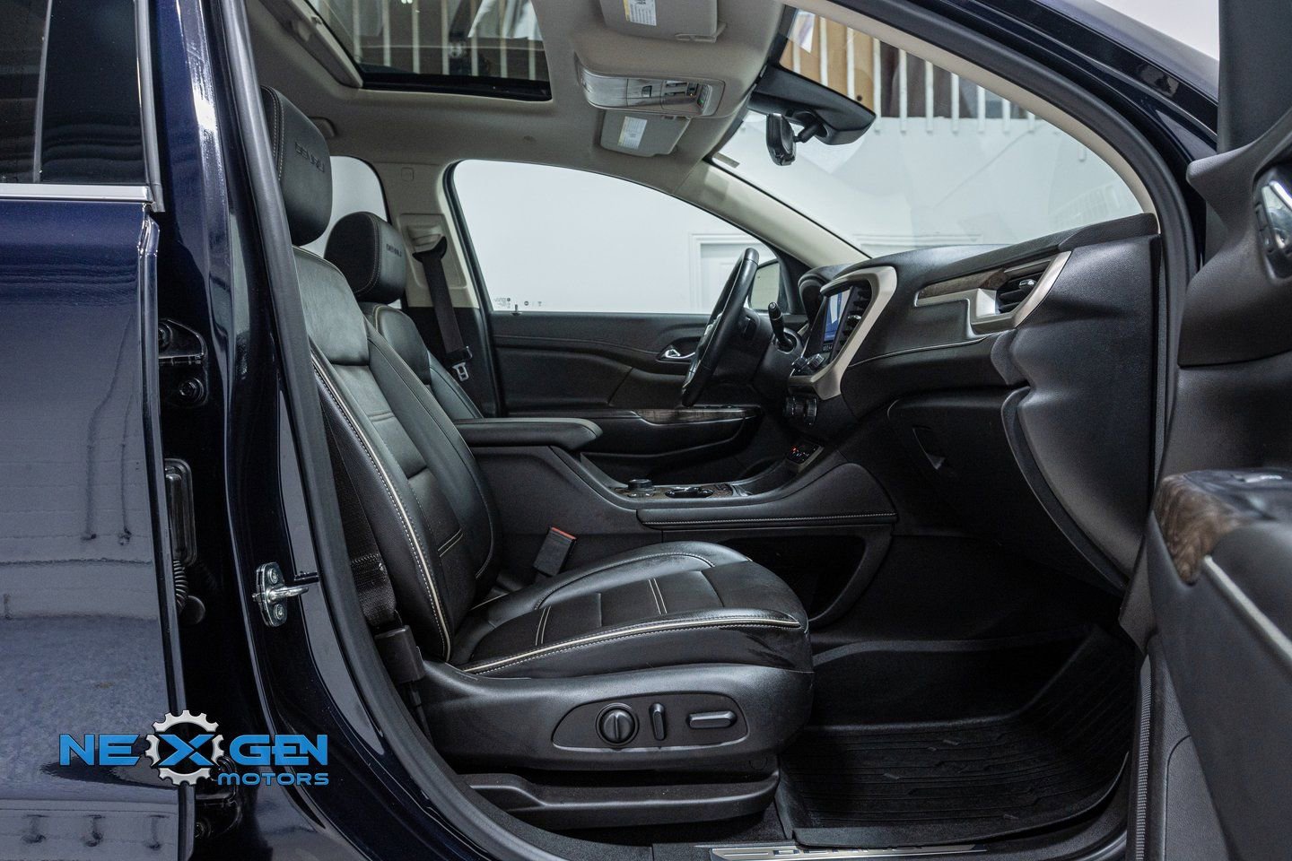 2021 GMC Acadia Denali