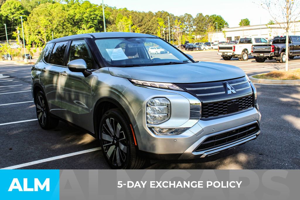 2025 Mitsubishi Outlander SE