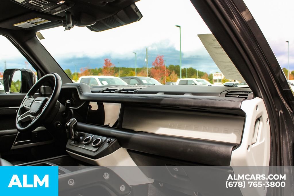 2024 Land Rover Defender 110 X-Dynamic SE