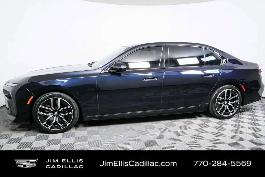 2023 BMW 760i xDrive