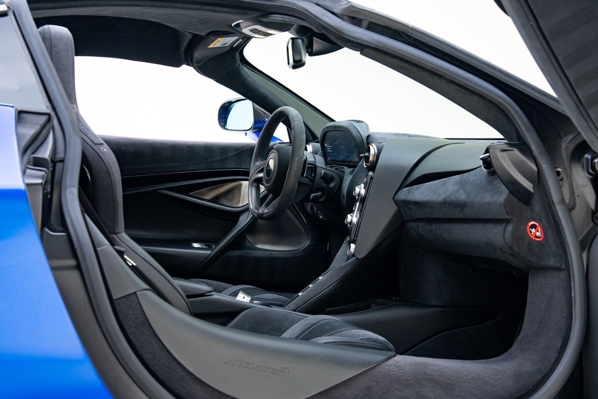 Used 2018 McLaren 720S Performance photo 40