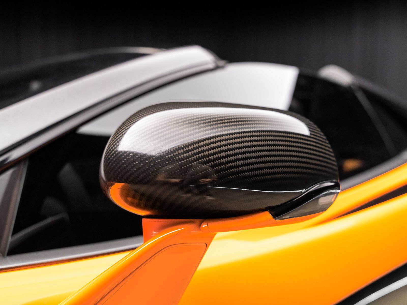 Used 2020 McLaren 600LT Spider photo 28