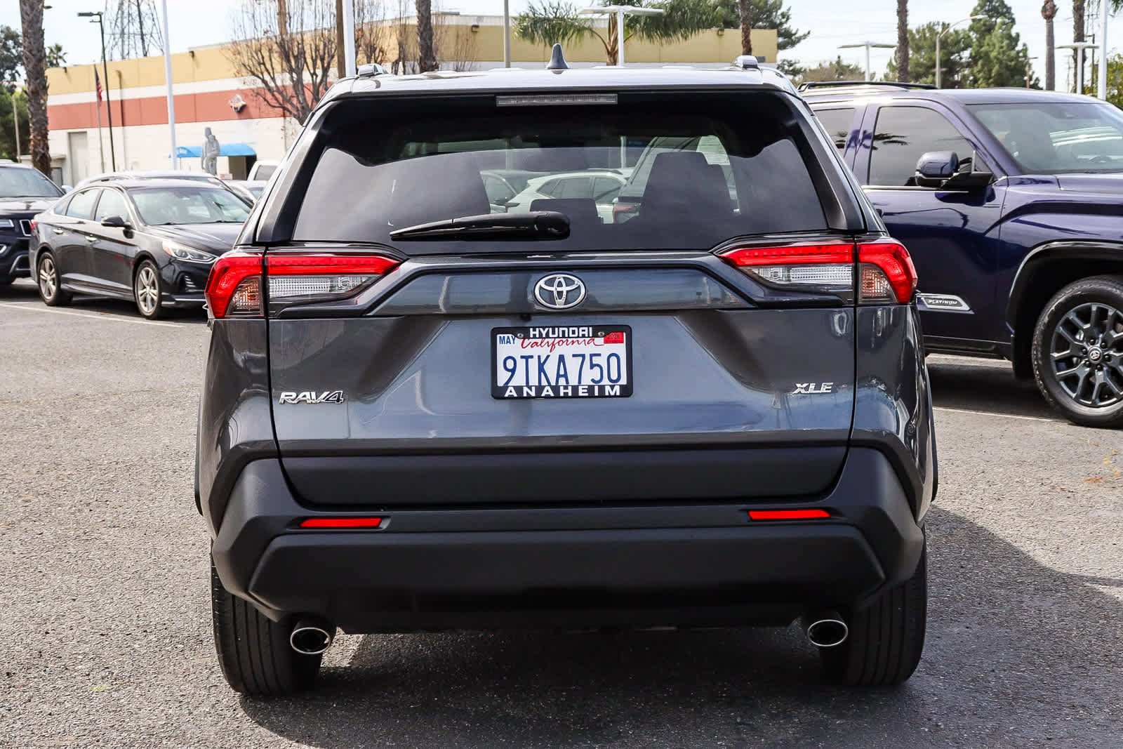 2023 Toyota RAV4 XLE