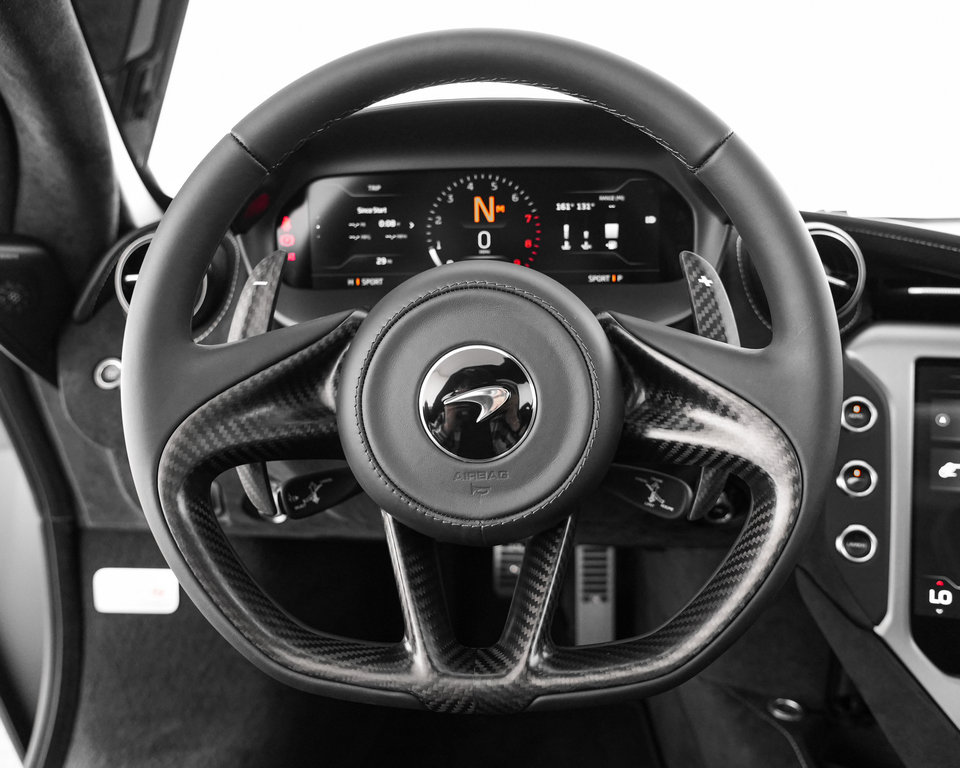 New 2027 McLaren 750S photo 21