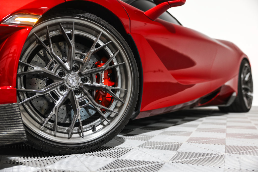 Used 2019 McLaren 720S Performance photo 13