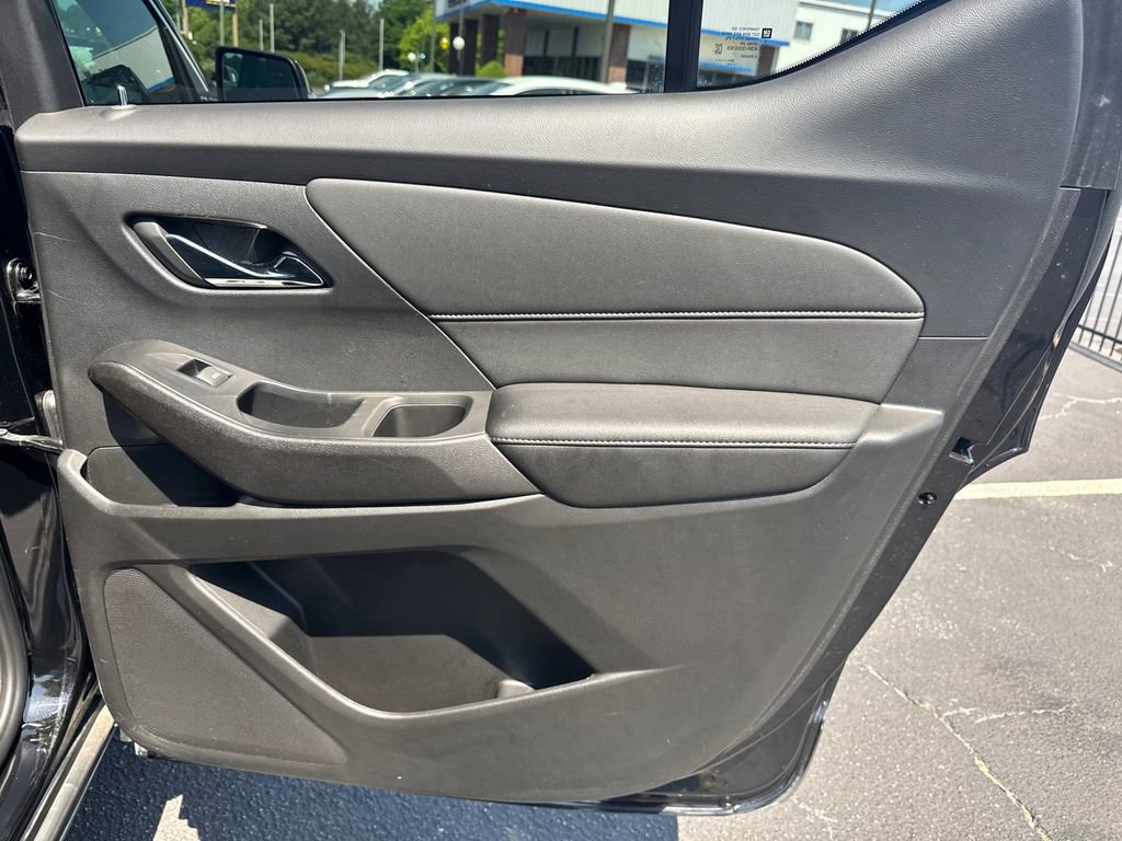 2023 Chevrolet Traverse LT