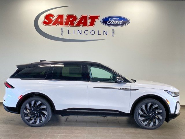 Used 2026 Lincoln Nautilus Reserve w/ Jet Appearance Package