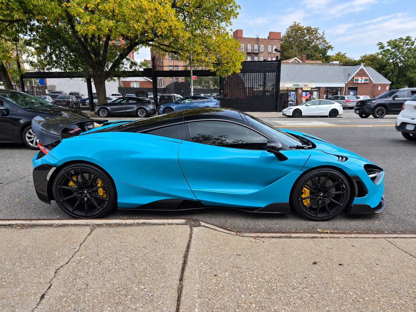 Used 2019 McLaren 720S photo 6