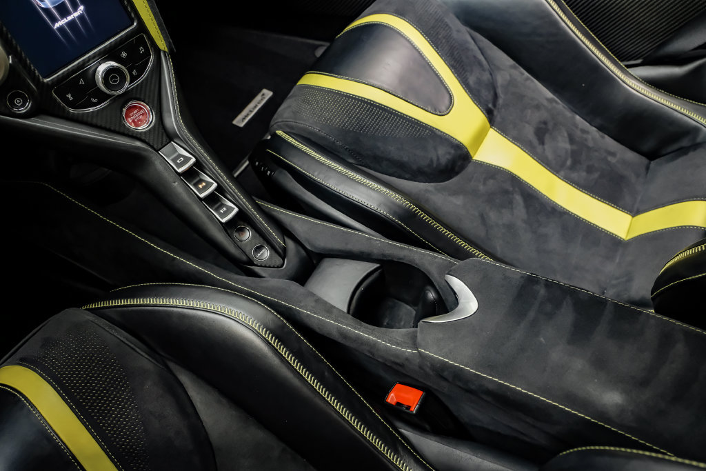 Used 2018 McLaren 720S Performance photo 22