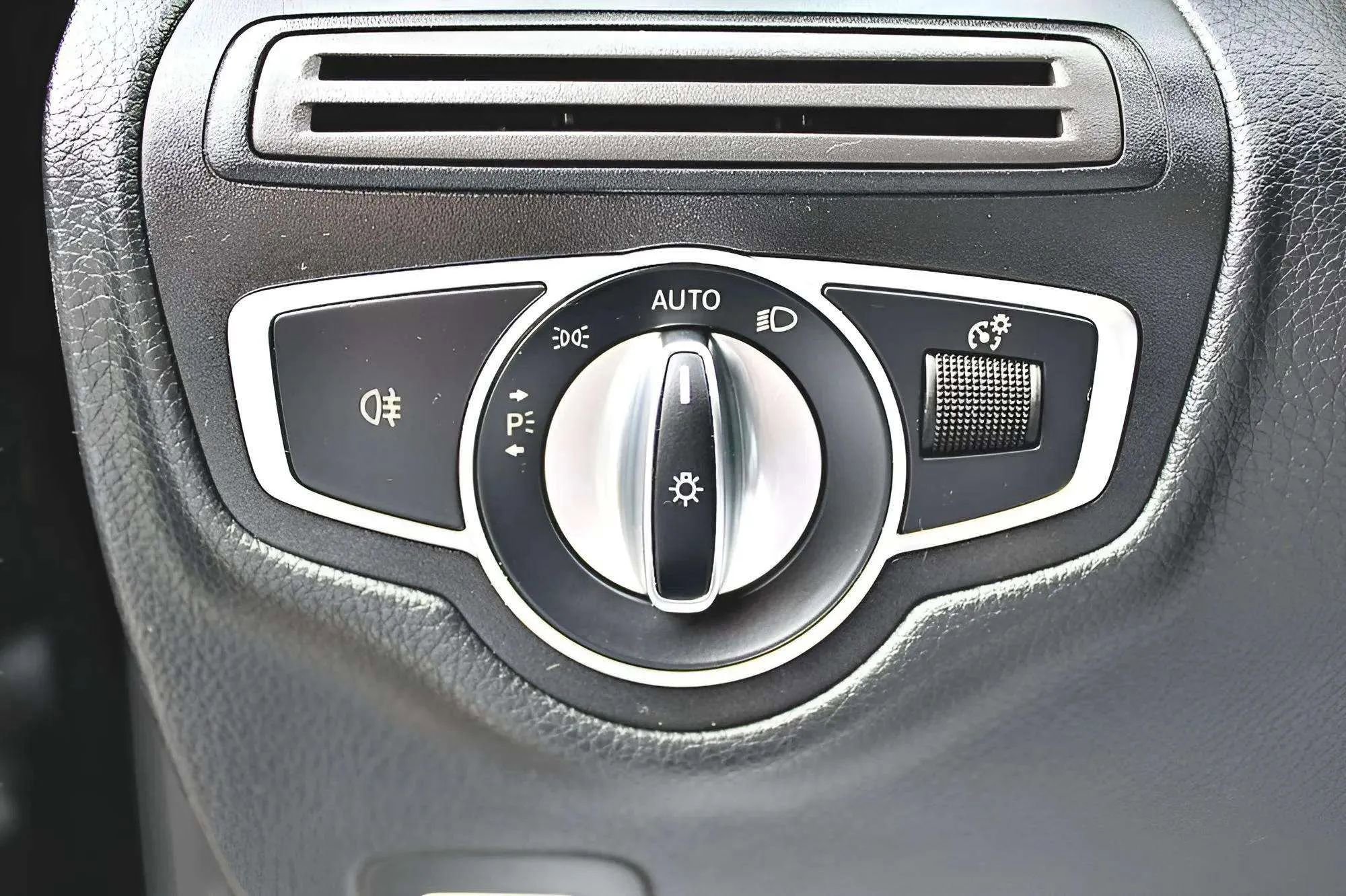 2018 Mercedes-Benz GLC 300 4MATIC