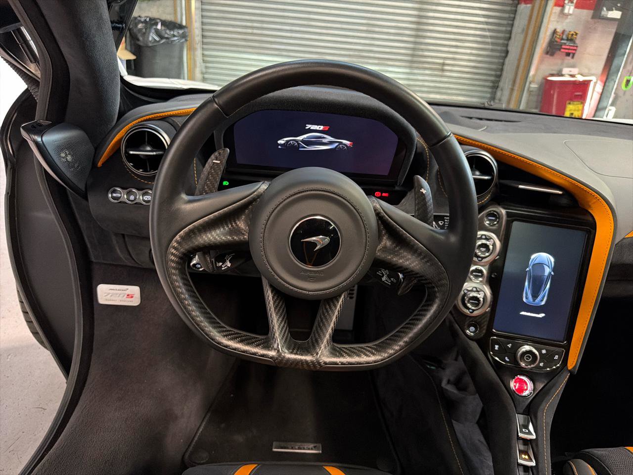 Used 2019 McLaren 720S Performance photo 17