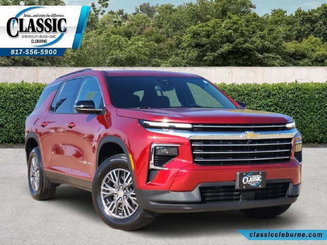 Used 2025 Chevrolet Traverse LT w/ Driver Confidence Package