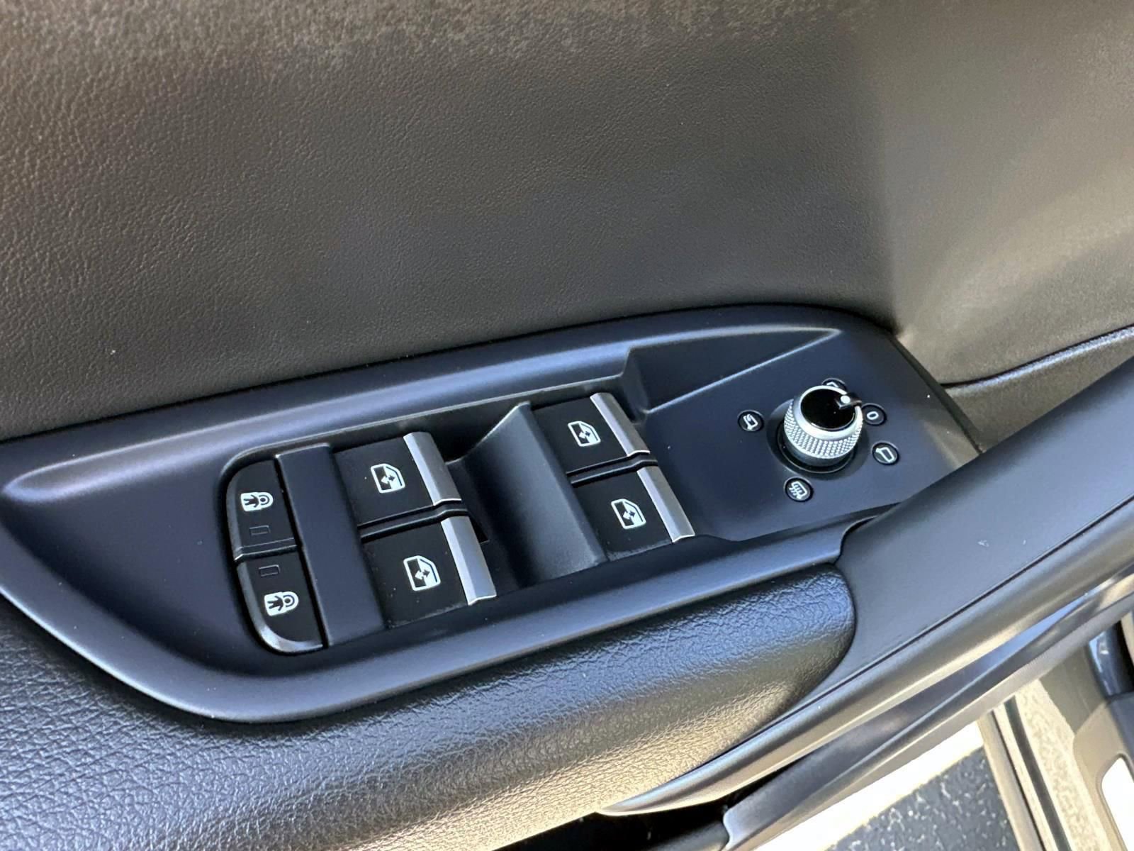 2023 Audi Q5 2.0T Premium