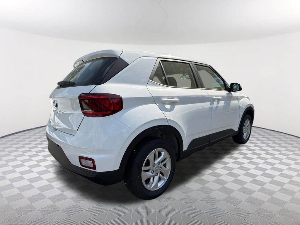 2026 Hyundai Venue SE