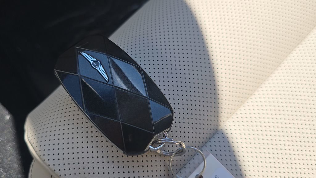 2026 Genesis Gv70 2.5T Select