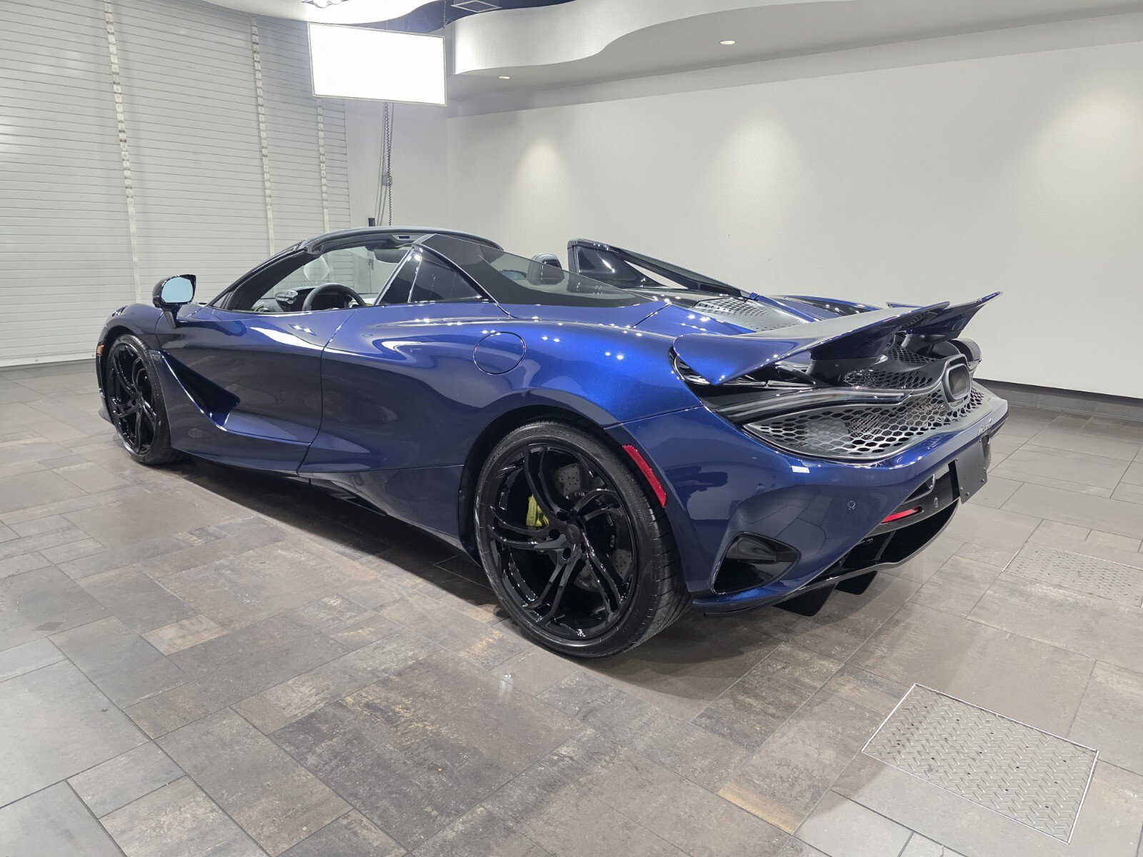 New 2027 McLaren 750S Spider 4