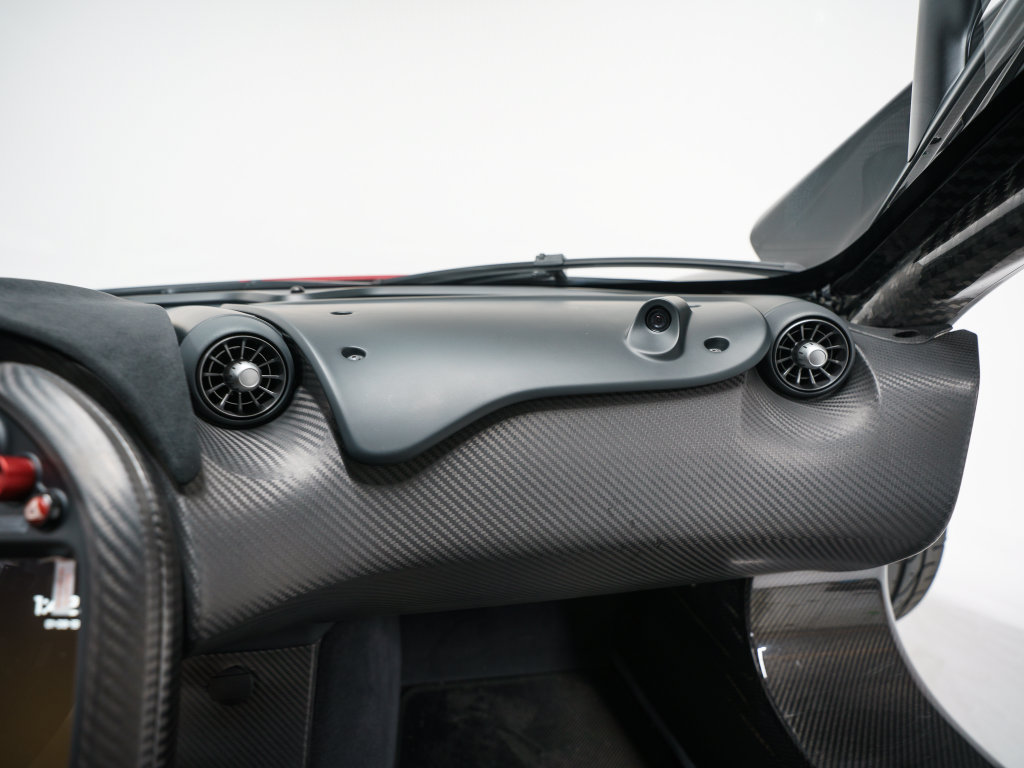 Used 2015 McLaren P1 photo 46