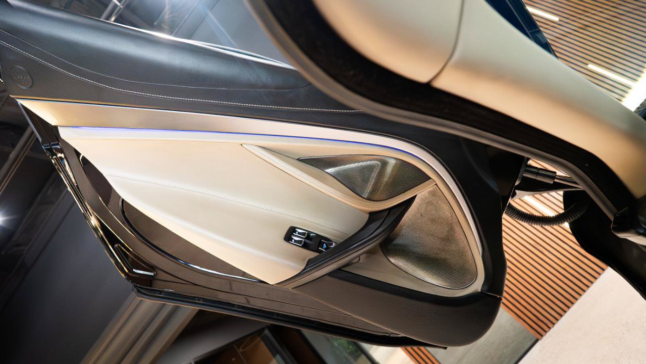 Used 2018 McLaren 720S Luxury photo 20