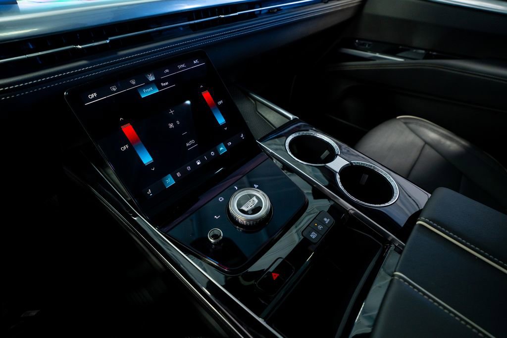 2025 Cadillac Escalade Sport