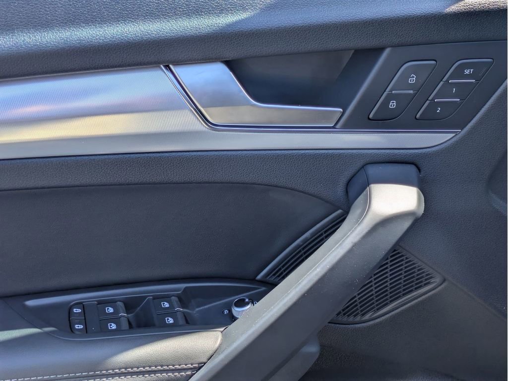 2023 Audi Q5 2.0T Prestige