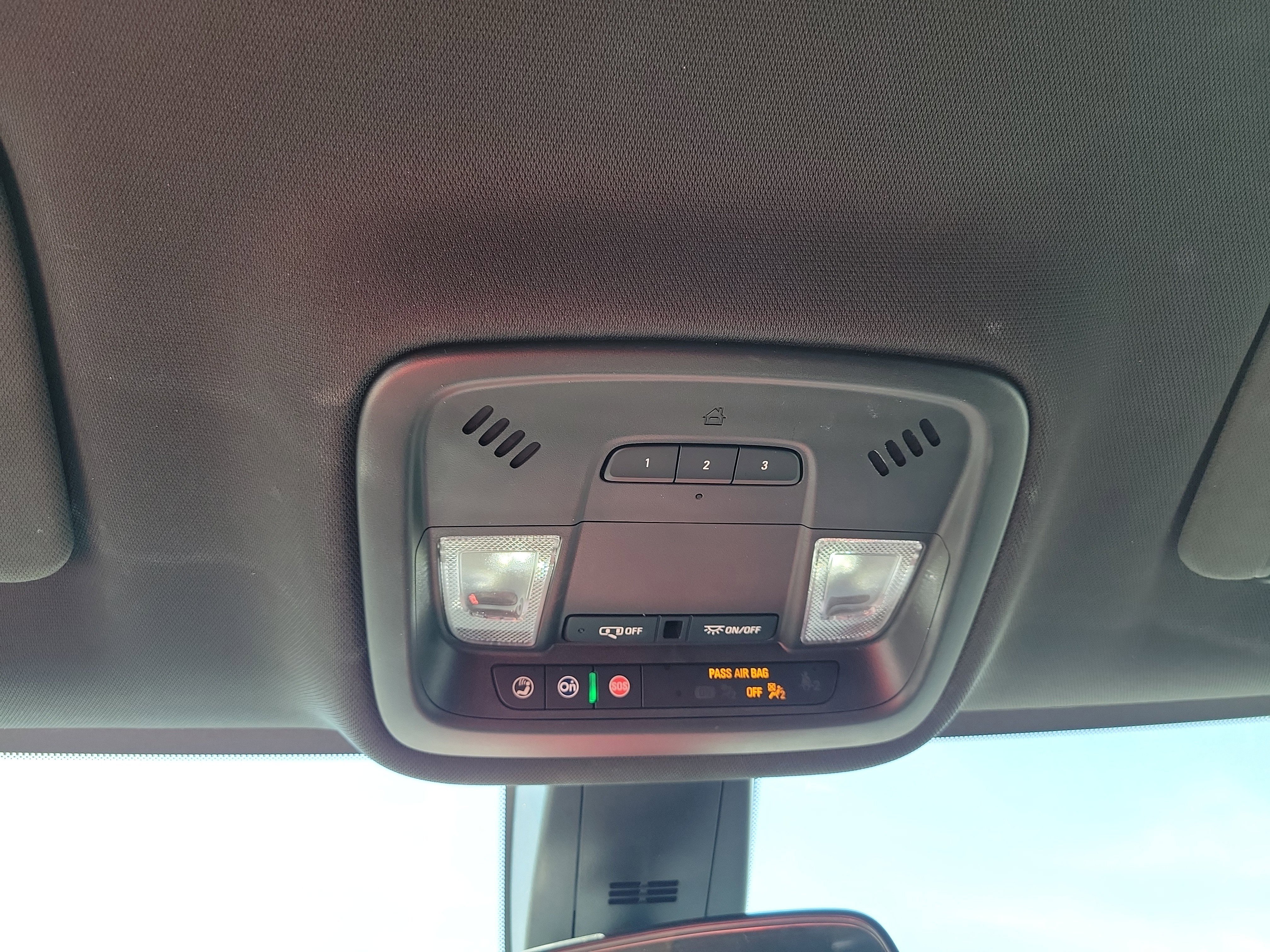 2023 Chevrolet Traverse LT